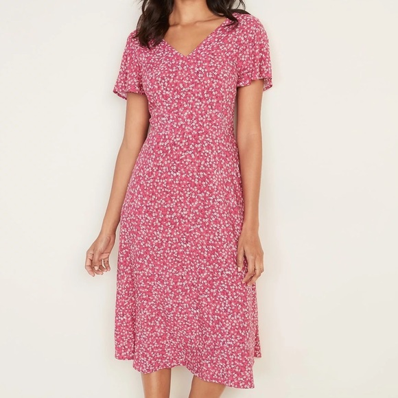 Old Navy Dresses & Skirts - BNWT Old Navy Floral Pink V Neck Midi Dress